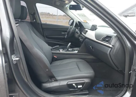 2017 BMW 320I xDrive z USA, uszkodzony, nr VIN WBA8E5G34HNU45371